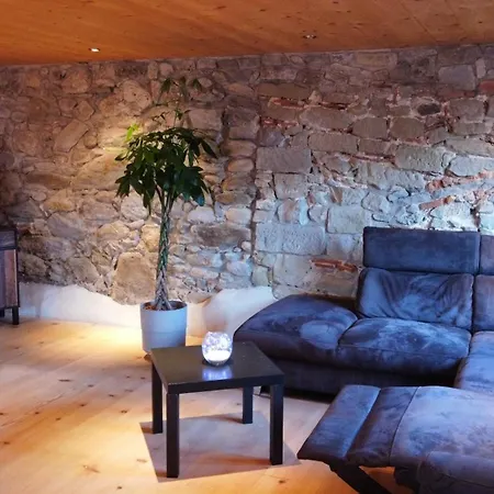 Sahlihuus Apartmán Koniz